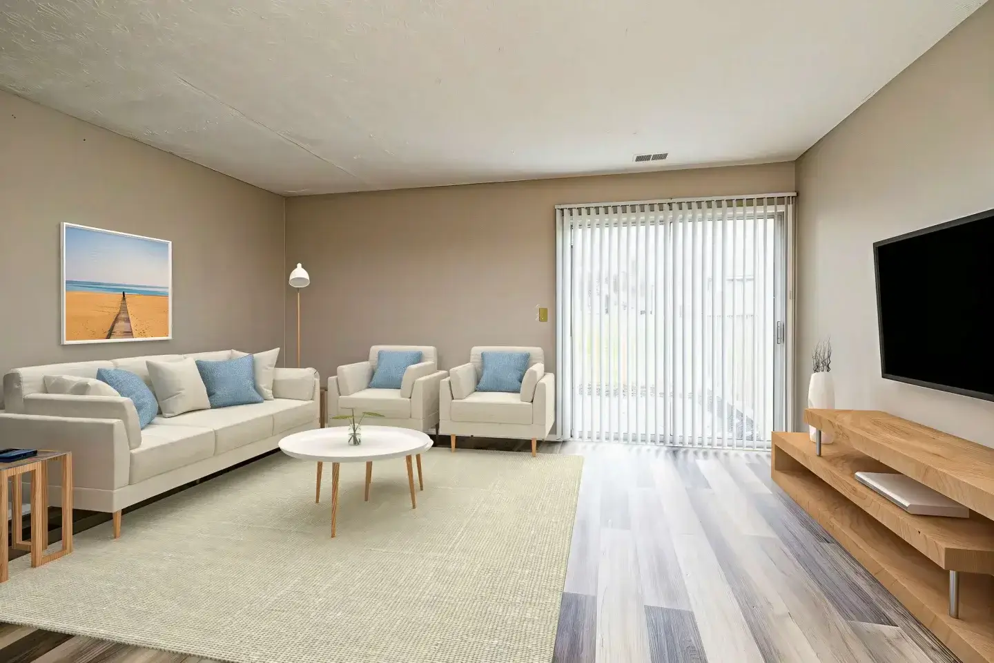 reynoldsburg-oh-Chandler-Commons-living-room